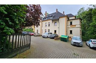 Mehrfamilienhaus kaufen in 04600 Altenburg, Altenburg - Freistehendes MFH mit 6 Einheiten, Stellplätzen und großem Grundstück