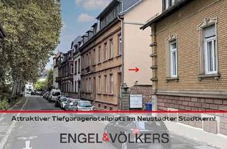 Garagen kaufen in 67433 Neustadt, Attraktiver Tiefgaragenstellplatz im Neustadter Stadtkern!