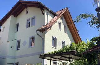 Doppelhaushälfte kaufen in 72793 Pfullingen, zentrumsnahes Wohnen auf 3 Ebenen - Doppelhaushälfte