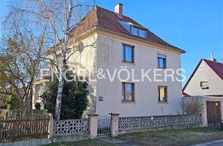 Villa kaufen in 99610 Sömmerda, Stadtvilla aus den 30er Jahren sucht neuen Liebhaber zur Sanierung!
