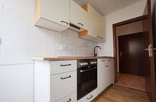 Wohnung mieten in August-Bebel-Straße, 08393 Meerane, 3-Raum-DG-Wohnung mit Tageslichtbad und Einbauküche