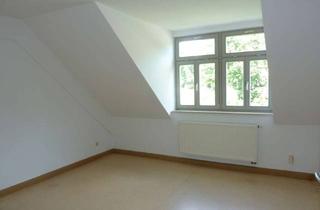 Wohnung mieten in Alte Leipziger Str., 06667 Weißenfels, schöne 2-Raum Wohnung im Altbau!!