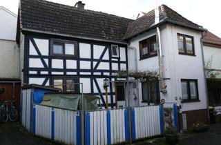 Haus kaufen in 61197 Florstadt, Florstadt Staden: hübsches Fachwerkhaus für die kleine Familie in ruhiger Lage