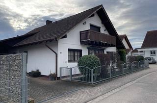 Haus kaufen in 76887 Bad Bergzabern, Repräsentatives Wohnhaus mit Einbauküche, Einbaumöbel, schöner Terrassse / Garten und PKW-Garage !