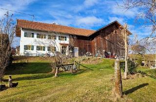 Bauernhaus kaufen in 87672 Roßhaupten, Ehemaliges Bauernhaus mit Bergblick