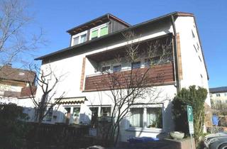 Wohnung kaufen in 97437 Haßfurt, Haßfurt - Geschmackvoll modernisierte, helle 3 Zimmer-Dachwohnung mit zusätzlichem BüroHW-Raum, Westbalkon und Garage in ruhiger Lage