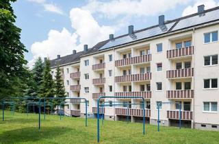 Wohnung mieten in Karl-Liebknecht-Straße 24, 09544 Neuhausen/Erzgebirge, Die einzige 4-Zimmer-Wohnung weit und breit! Wir bauen für SIE um! Jetzt anfragen!