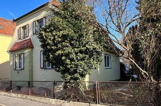 Haus kaufen in 93049 Westenviertel, Im Dornröschenschlaf - Rarität im Inneren Westen Regensburgs!