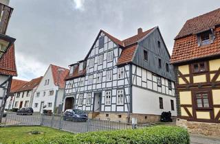 Haus kaufen in 34376 Immenhausen, Immenhausen - Vollvermietetes saniertes Wohnhaus mit 5 WE im Stadtkern