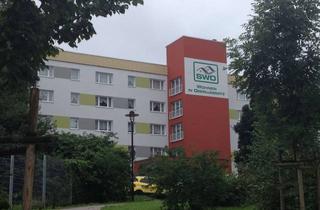 Wohnung mieten in Robert-Koch-Straße 49, 09353 Oberlungwitz, Barrierearmes Wohnen mit Fahrstuhl und Betreuungsmöglichkeiten