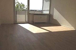 Wohnung kaufen in Düsseldorfer Straße xx, 40878 Ratingen, Kleines, gut vermietetes Appartement mit Balkon + TG-Stellplatz
