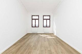 Wohnung kaufen in Dresdner Straße 69, 04317 Reudnitz-Thonberg, Kürzlich renovierte 2-Zimmer-Altbauwohnung mit neuem Balkon