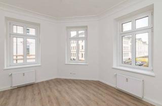 Wohnung kaufen in Barbarastraße 24, 04328 Paunsdorf, 2-Zimmer-Wohnung mit Balkon und frisch saniertem Tageslichtbad