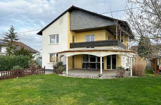 Einfamilienhaus kaufen in 55435 Gau-Algesheim, WEINBERGSLAGE MIT TRAUMBLICK: Gau Algesheim: Einfamilienhaus in ruhigem Umfeld! Garten, Garage, Pool