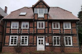 Haus kaufen in 29493 Schnackenburg, Fachwerkhaus aus zweiseitig erschlossenem Grundstück mit Garagen & Nebengebäuden in Schnackenburg