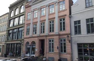 Haus kaufen in Dankwartstraße 13, 23966 Altstadt, Wohn- und Geschäftshaus 1 - A Lage Nähe Marktplatz zu verkaufen