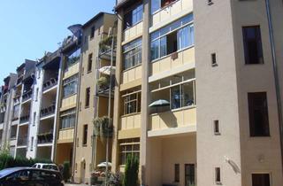 Wohnung mieten in Kunnerwitzer Str., 02826 Südstadt, Traumhafte 3-Raum-Dach-Wohnung mit Terrasse & Kfz-Stellplatz, top saniert !