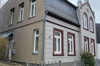 Haus kaufen in 24837 Schleswig, Schönes Stadthaus mit zwei Wohneinheiten und Garten