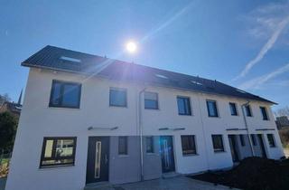 Haus mieten in Amselweg, 73340 Amstetten, Neuwertiges und energetisch optimiertes Reihenhaus zur Miete: Perfektes Zuhause für Familien