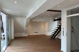 Wohnung kaufen in 34466 Wolfhagen, Wolfhagen - Moderne Eigentumswohnung 230qm mit Charme *PROVISIONSFREI* VB