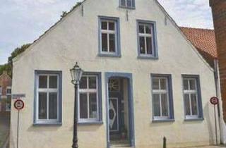 Haus kaufen in 26789 Leer (Ostfriesland), Eins der schönsten Altstadthäuservon Leer mit Traumgarten undeigenem Carport