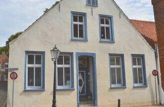 Haus kaufen in 26789 Leer (Ostfriesland), Leer (Ostfriesland) - Eins der schönsten Altstadthäuser von Leer mit Traumgarten