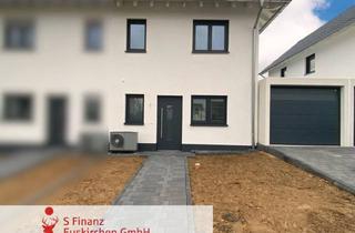 Doppelhaushälfte kaufen in 53879 Euskirchen, Euskirchen - Euskirchen-Kirchheim: fertige Neubau-Doppelhaushälfte mit Garten und Garage! 360° Begehung