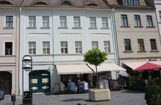 Wohnung mieten in 04860 Torgau, 3-Raum Wohnung mit blick auf das Torgauer Rathaus und den Markt.