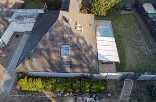 Haus kaufen in In Den Kolkwiesen 14a, 30851 Langenhagen, Wundervoller Wohnkomfort - Befindet sich in einer WEG - Pool - Wohnen und Arbeiten unter einem Dach