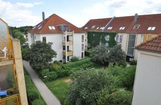 Anlageobjekt in 15831 Blankenfelde-Mahlow, Helle 2 Zimmer DG Wohnung mit Balkon, vermietet