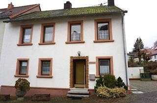 Einfamilienhaus kaufen in 66649 Oberthal, Zentral gelegenes Einfamilienhaus in verkehrsberuhigter Zone