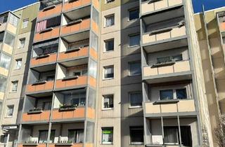 Wohnung kaufen in 09385 Lugau/Erzgebirge, 3-Raum Eigentumswohnung mit Balkon!
