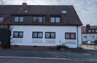 Anlageobjekt in 91257 Pegnitz, 2-Familienhaus bestehend aus 2 getrennten Wohneinheiten in Pegnitz