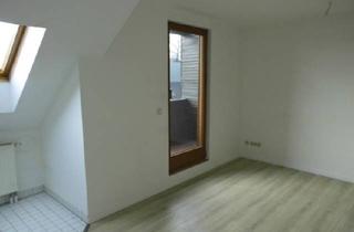 Haus mieten in 08496 Neumark, Moderne 2-Zimmer-DG-Wohnung mit Süd-Balkon und Stellplatz ab sofort zu vermieten!