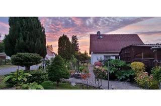 Haus kaufen in 15517 Fürstenwalde (Spree), Fürstenwalde (Spree) - Fürstenwalde Juwel: EFH mit Teich, Bungalow, Garage & Tesla Nähe
