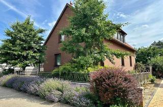 Einfamilienhaus kaufen in 38162 Cremlingen, RUDNICK bietet GEPFLEGTES EINFAMILIENHAUS mit TRAUMGARTEN