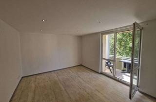 Wohnung kaufen in 06667 Weißenfels, sanierte 3-Raum-Wohnung mit Balkon