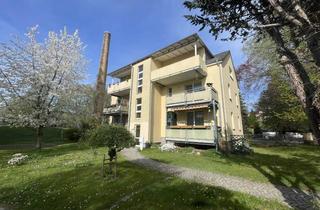 Wohnung kaufen in 09212 Limbach-Oberfrohna, Attraktives Investment: Vermietete Erdgeschosswohnung mit Garage zum Verkauf