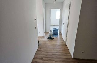 Wohnung mieten in Lübbecker Straße 91a-d, 32479 Hille, Erstbezug: Ansprechende 3,5-Zimmer-Wohnung mit EBK in Hille-Rothenuffeln