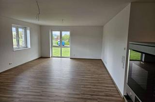 Wohnung mieten in Lübbecker Straße 91a-d, 32479 Hille, Erstbezug: Ansprechende 3,5-Zimmer-Wohnung mit EBK in Hille-Rothenuffeln