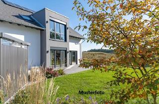 Haus kaufen in 31249 Hohenhameln, 1- bis 2-Familienhaus mit Garage - provisionsfrei