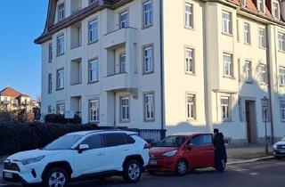 Wohnung kaufen in 01309 Dresden, Dresden - Sonnendurchflutete 3-Zimmer Wohnung im Altbau mit Parkett in Striesen