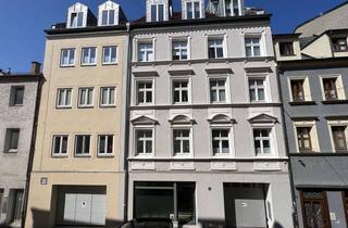 Wohnung kaufen in 94315 Straubing, Investieren in Straubings Bestlage: Sanierte 2-Zimmer-Altbauwohnung