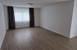 Wohnung mieten in 71065 Sindelfingen, Erstbezug: stilvolle 4-Zimmer-Erdgeschosswohnung mit Einbauküche und Balkon in Sindelfingen
