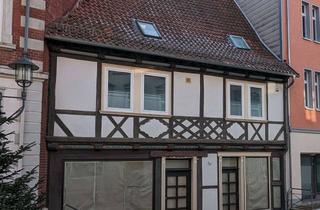 Haus kaufen in 37115 Duderstadt, Teil-Sanierungsbedürftiges Reihenmittelhaus in Fachwerkbauweise in Duderstadt