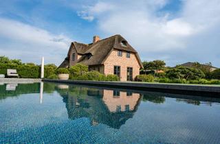 Haus kaufen in 25980 Sylt, Luxuriöses Anwesen mit Outdoorküche + Pool