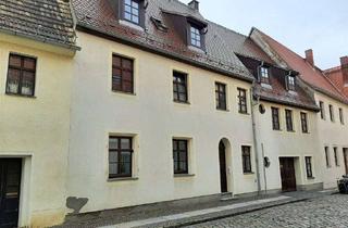 Mehrfamilienhaus kaufen in 04860 Torgau, Voll vermietetes Mehrfamilienhaus in der Torgauer Innenstadt