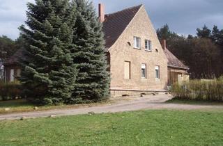 Mehrfamilienhaus kaufen in 14806 Bad Belzig, Bad Belzig - Großes Mehrparteienhaus im Wald in Alleinlage *von Privat*