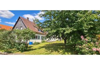 Haus kaufen in 71088 Holzgerlingen, Holzgerlingen - Holzgerlingen: Zweifamilienhaus mit traumhaftem Garten