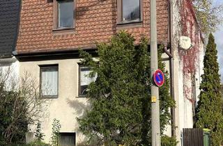 Doppelhaushälfte kaufen in 90513 Zirndorf, Indiv.Doppelhaushälfte,großer Garten & Garage im Herzen Zirndorfs